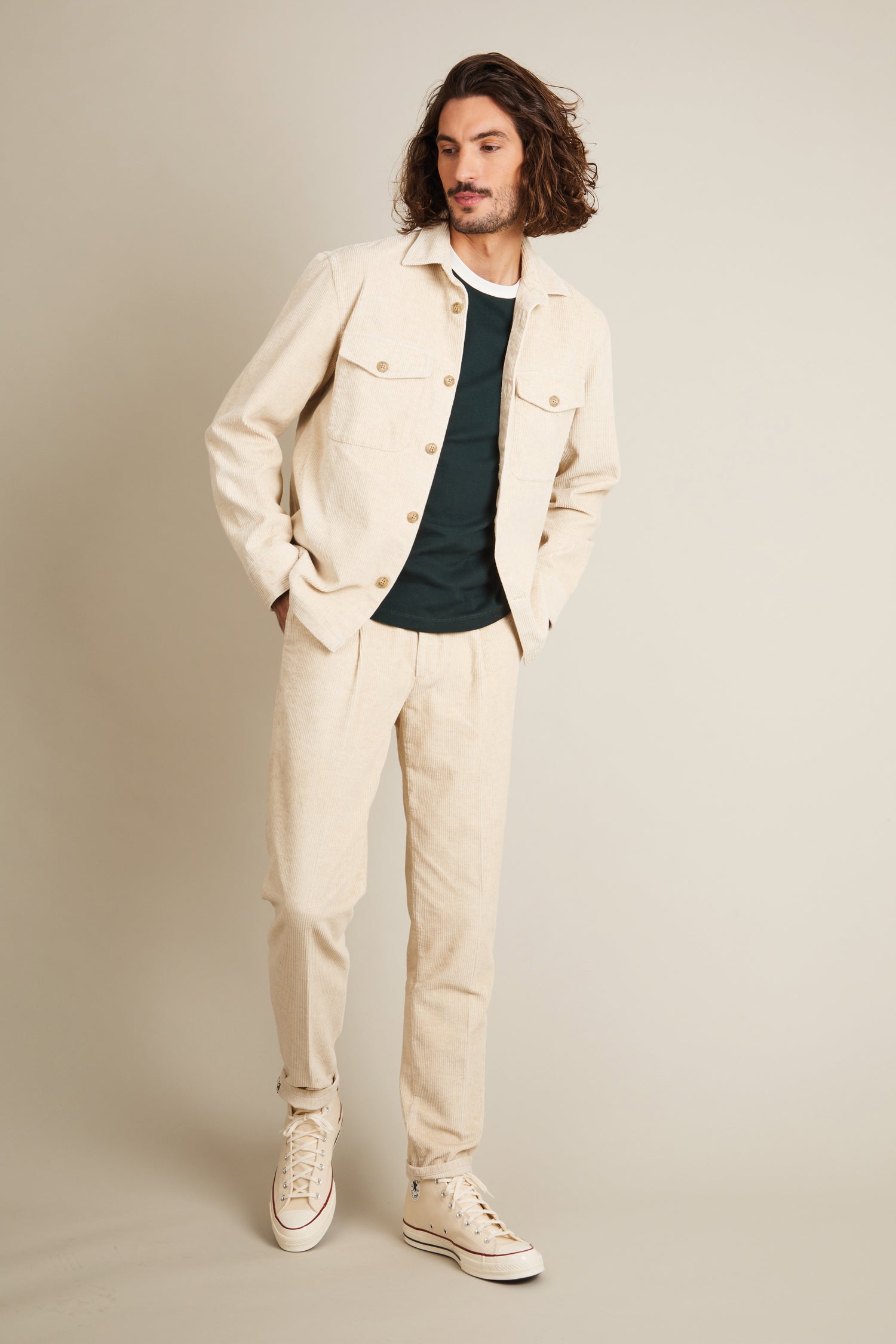 Ecru velvet pleated chinos