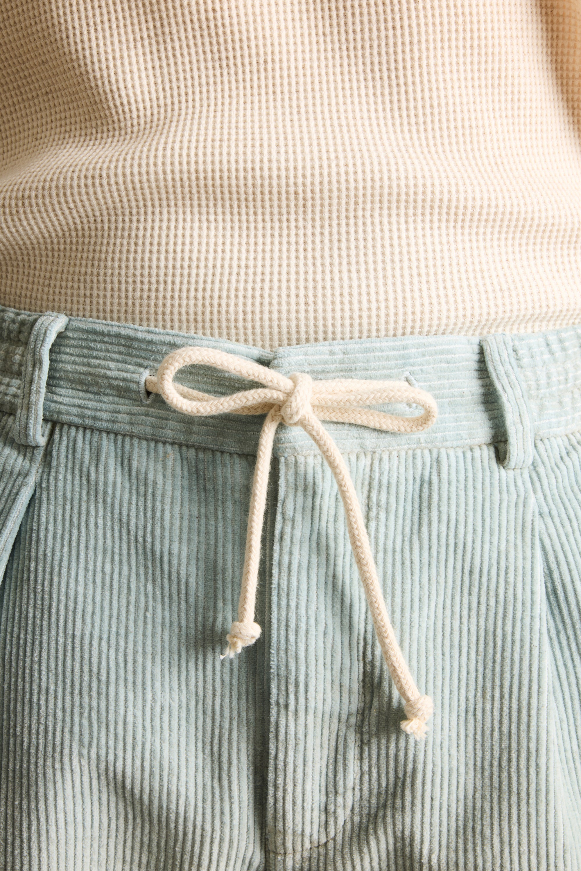 Light blue velvet Bermuda shorts