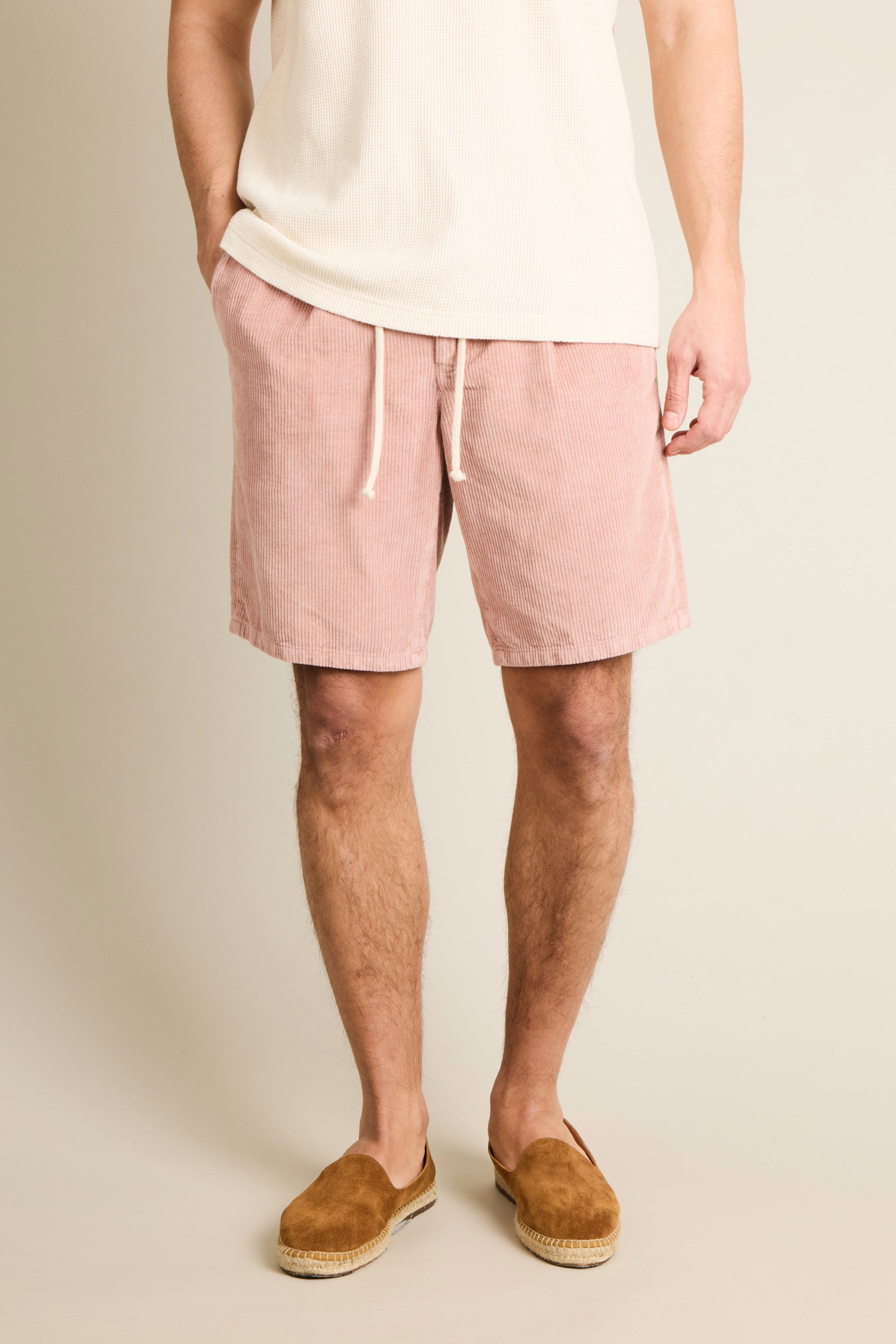 Old pink velvet Bermuda shorts