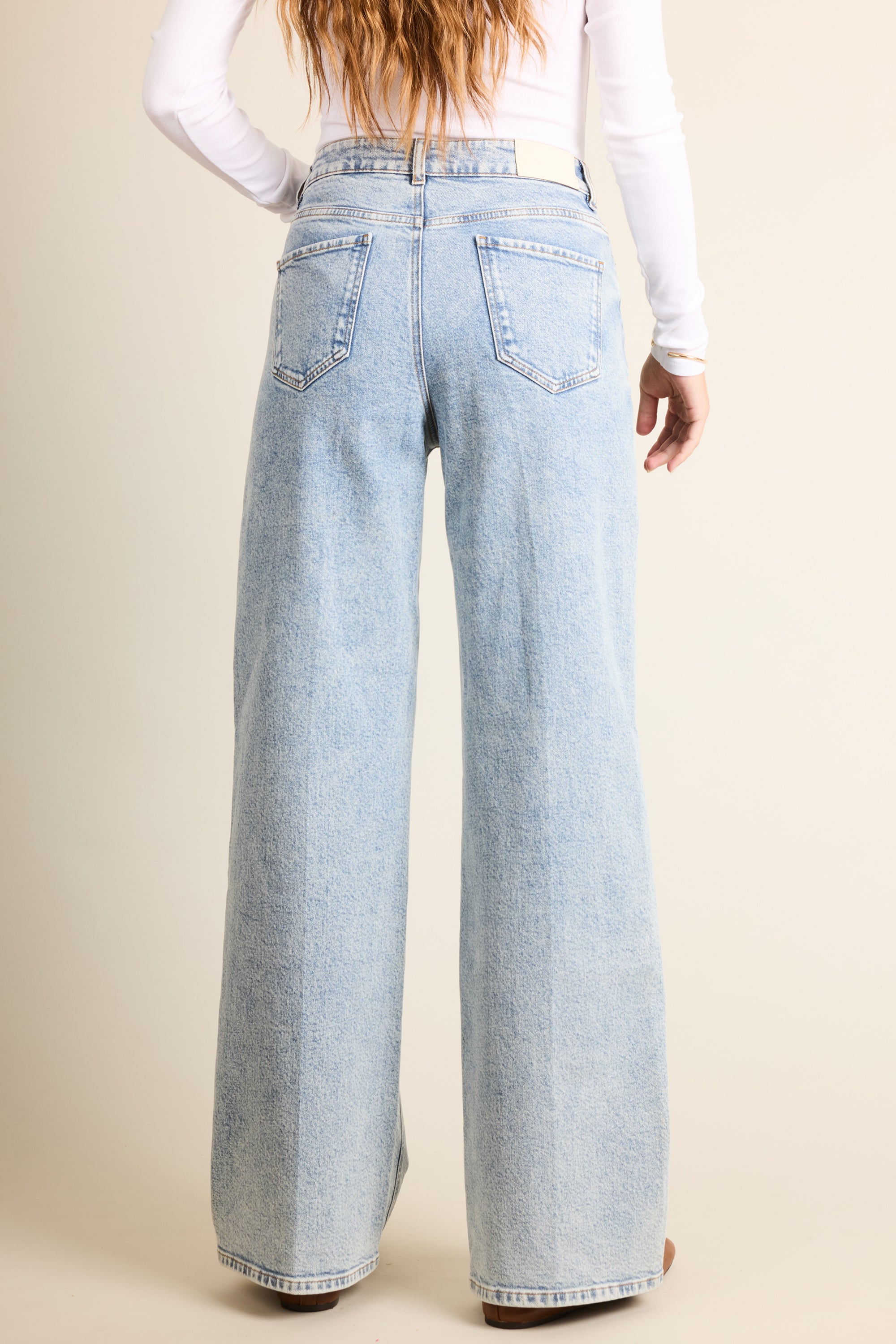 Bleached wideleg jeans