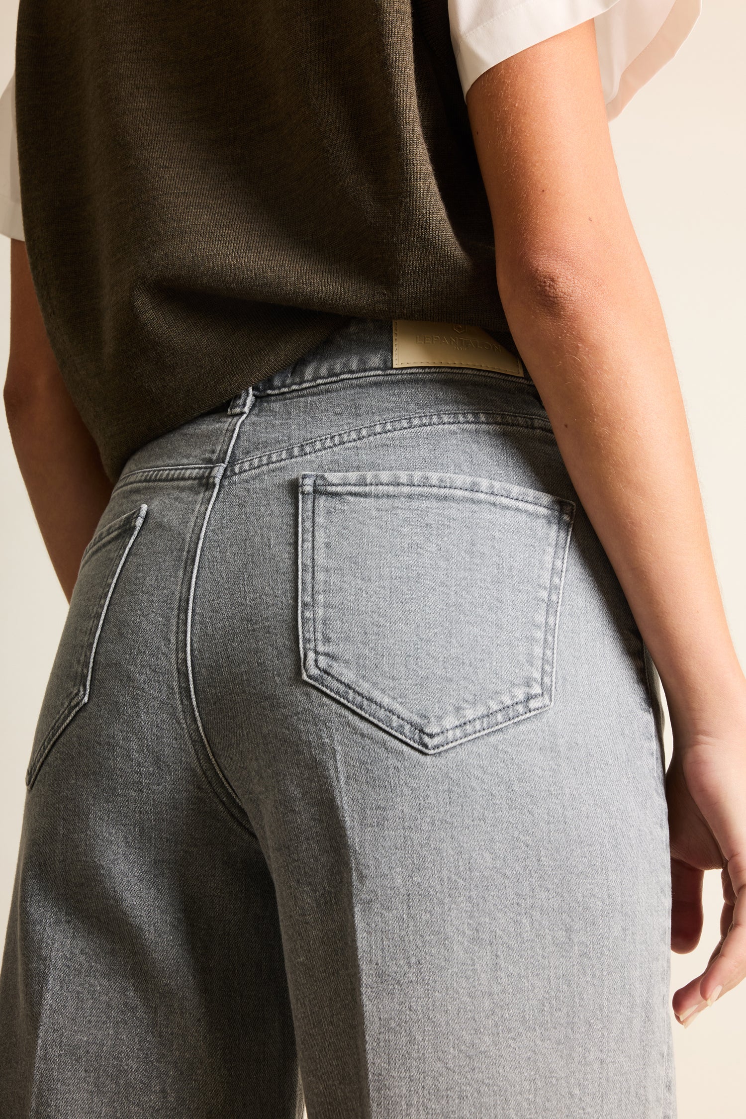 Grey wide-leg jeans