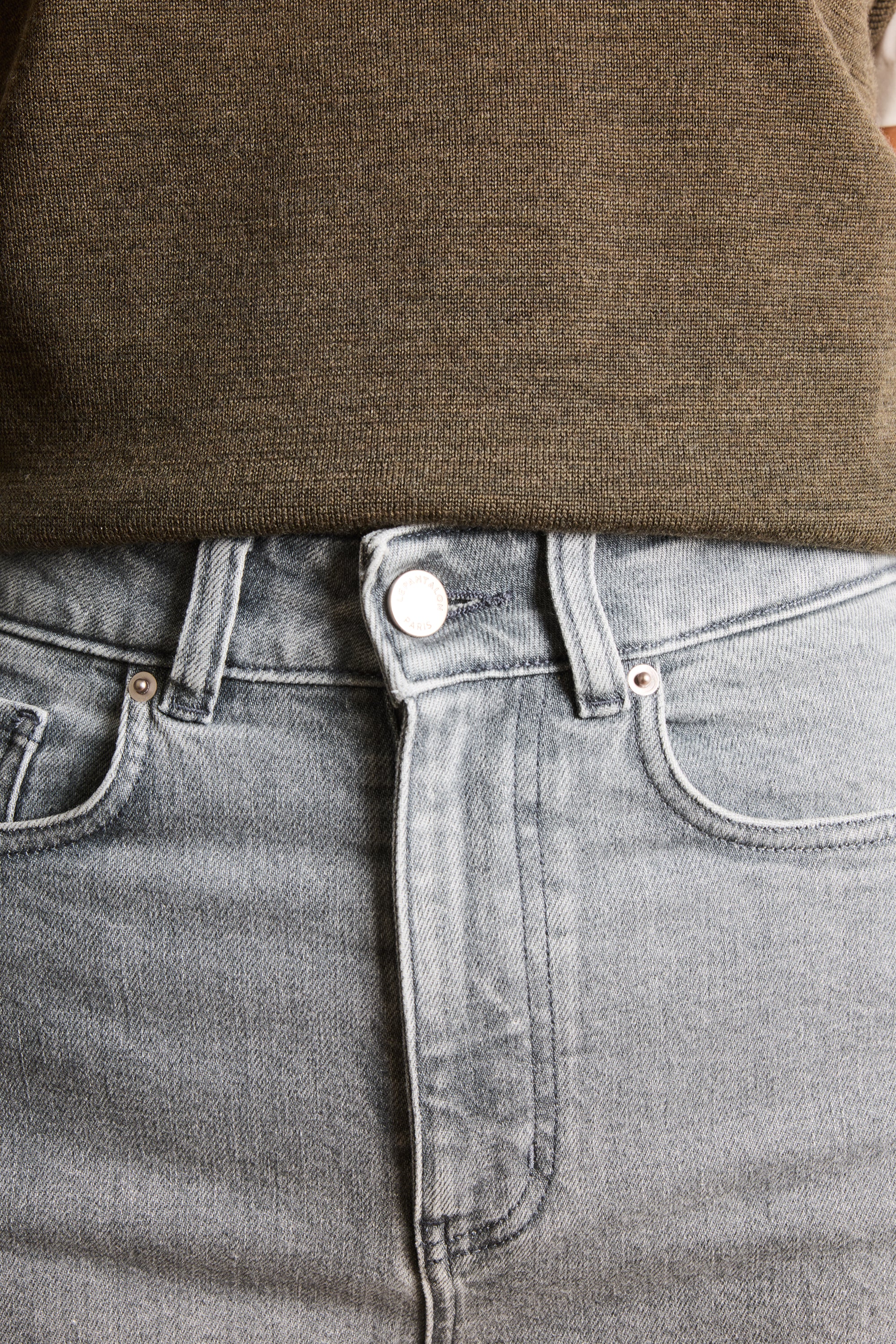 Grey wide-leg jeans
