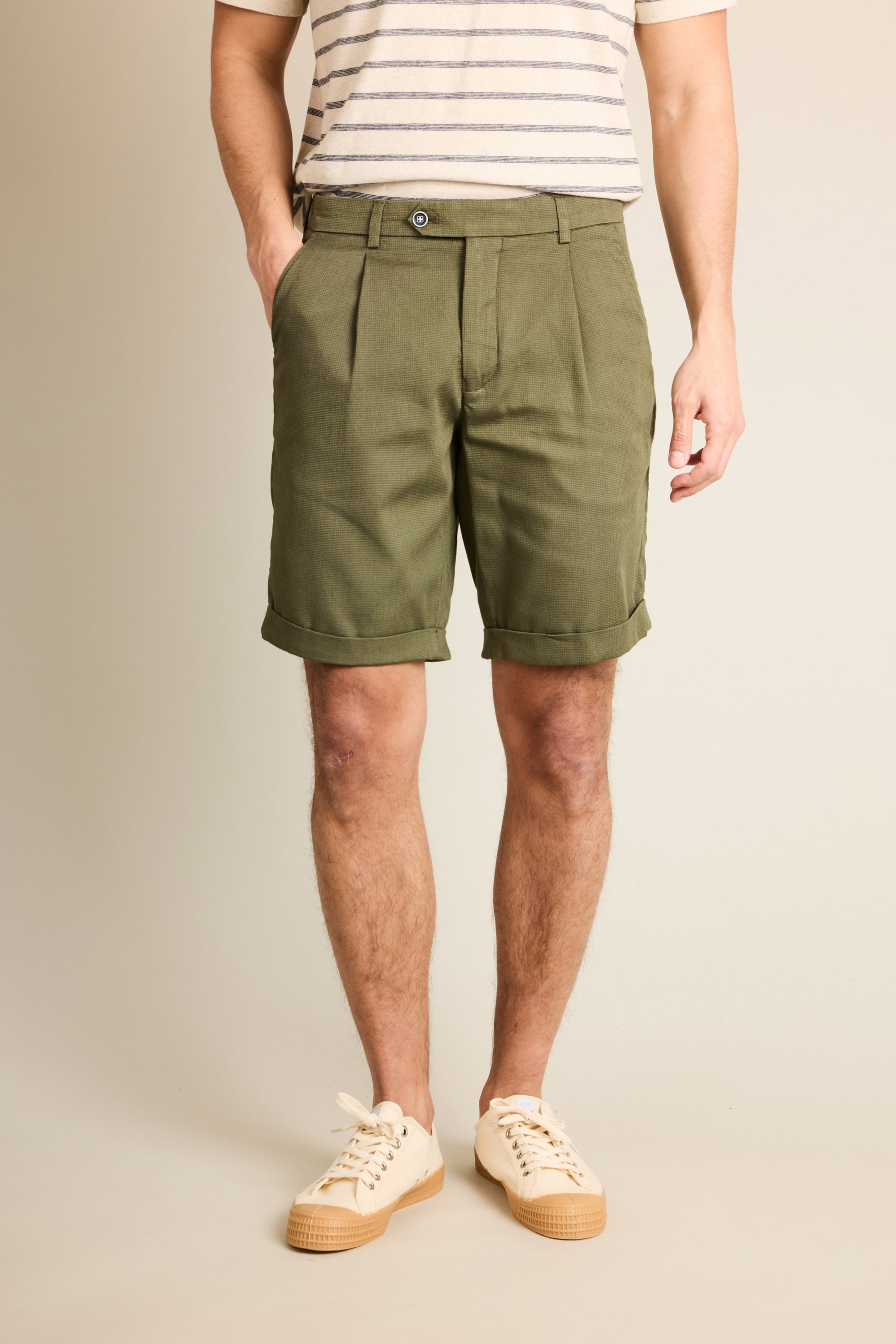 Bermuda texturé kaki foncé