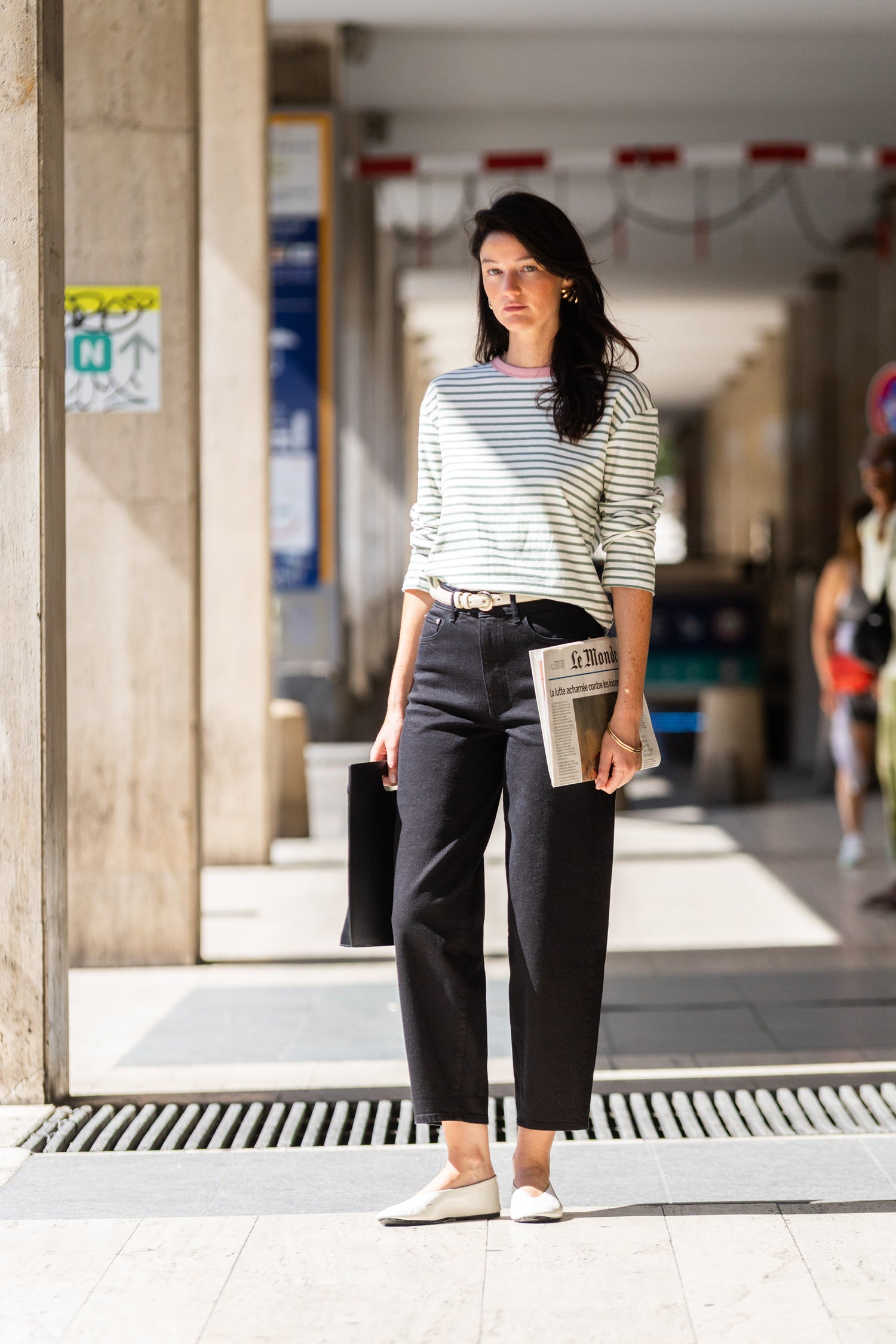 Black balloon jeans